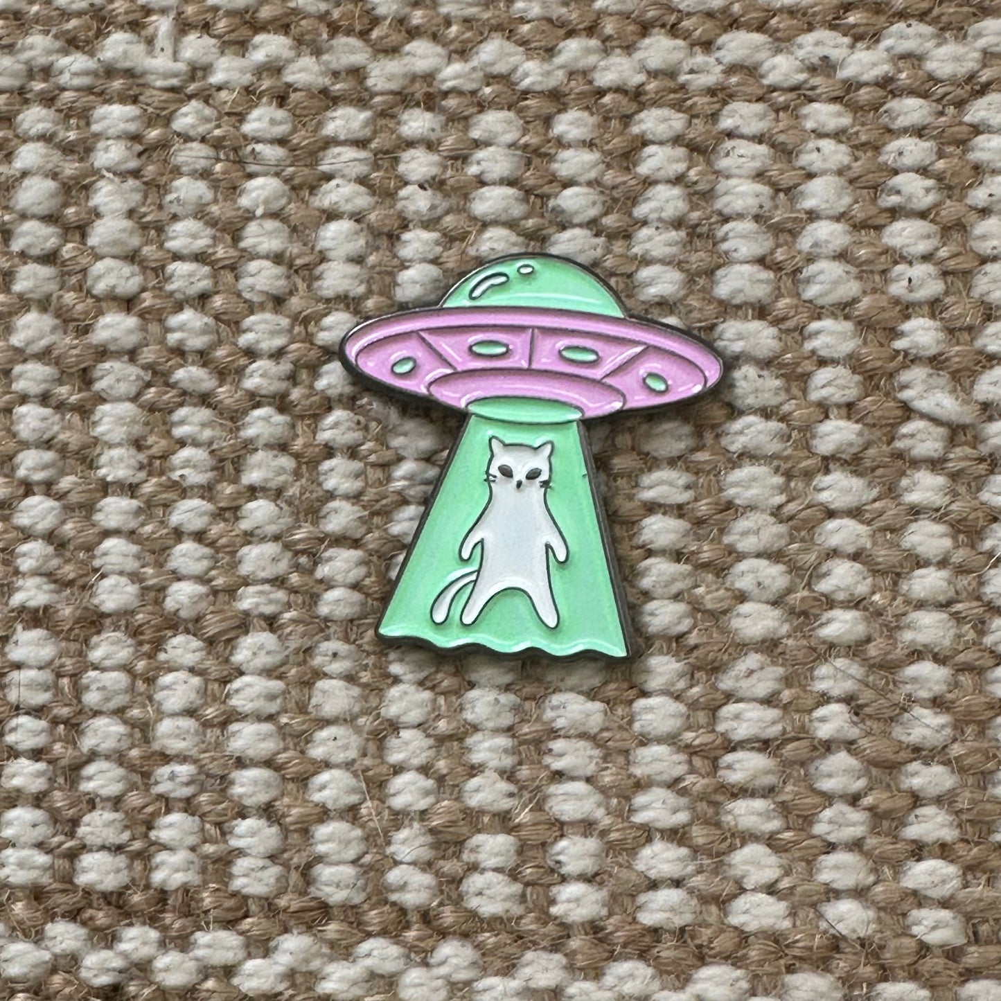 U.F.O. Cat!